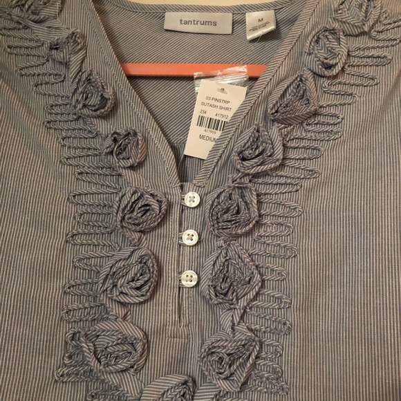 Striped blouse, size M NWT - Picture 3 of 4